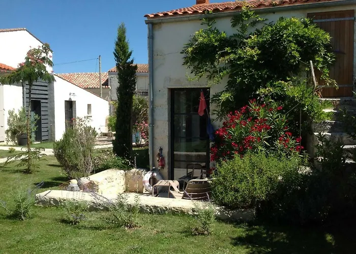 Vents Et Marees Pensión *