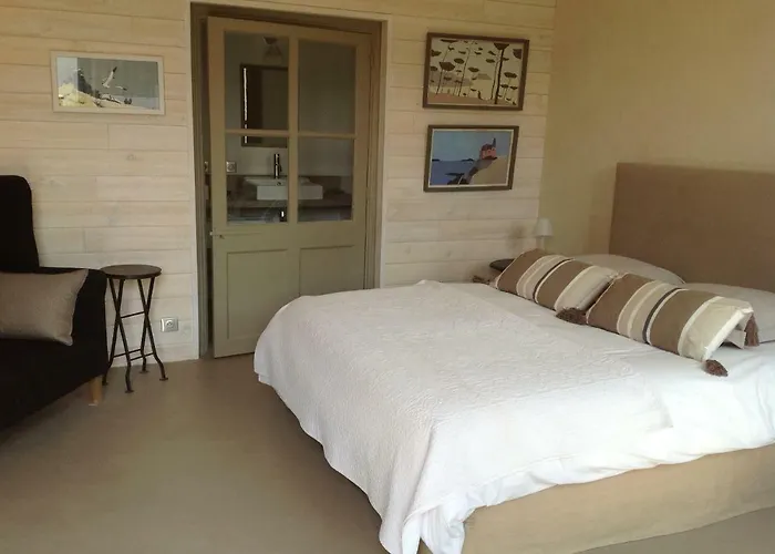 Vents Et Marees Pensión Saint-Pierre-d'Oleron